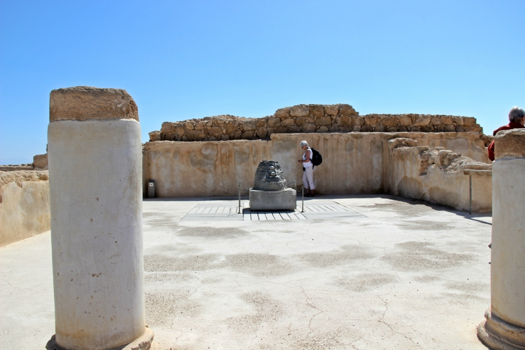 Масада — самая захватывающая крепость древней Палестины () Масада — самая захватывающая крепость древней Палестины