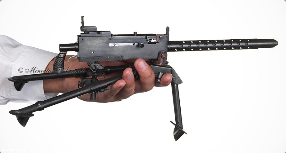 Миниатюрные модели оружия () Миниатюрные модели оружия