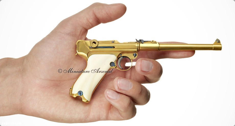 Миниатюрные модели оружия () Миниатюрные модели оружия