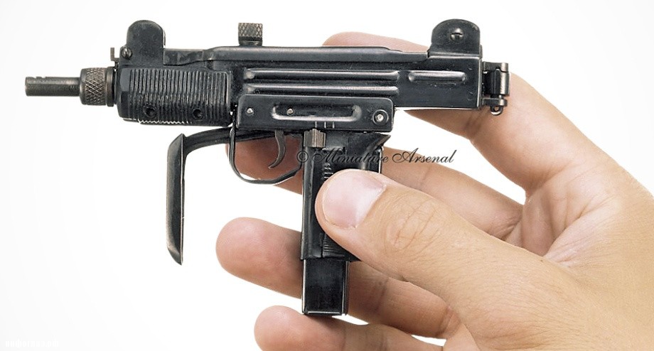 Миниатюрные модели оружия () Миниатюрные модели оружия