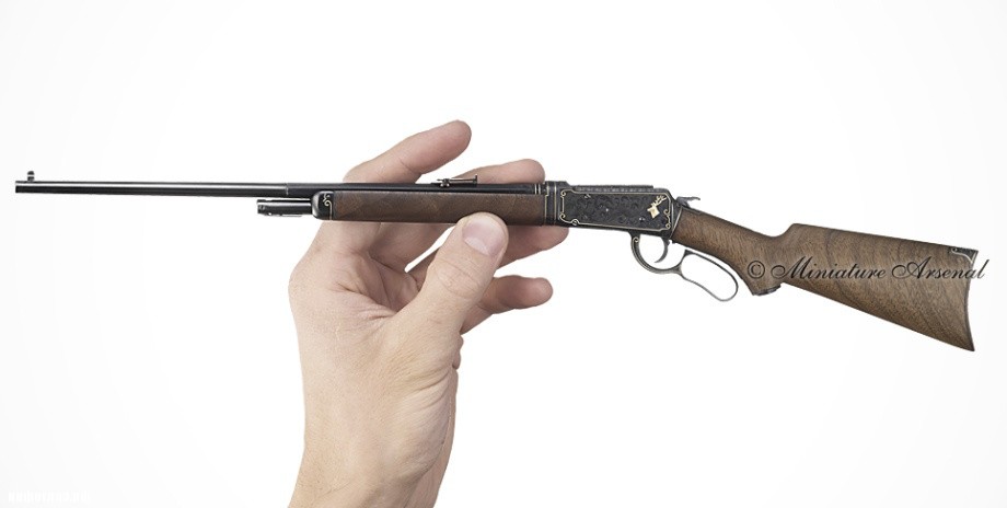 Миниатюрные модели оружия () Миниатюрные модели оружия