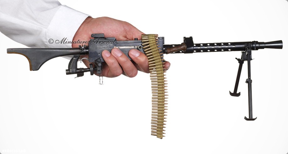 Миниатюрные модели оружия () Миниатюрные модели оружия