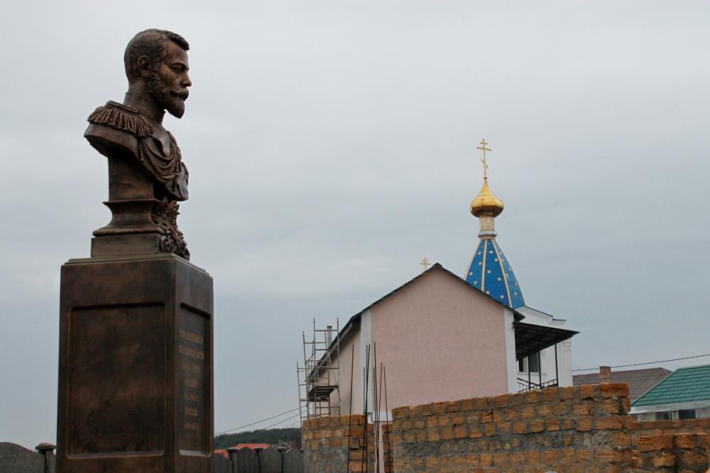 Монументальная пропаганда. Топ-10 памятников российского Крыма () Монументальная пропаганда. Топ-10 памятников российского Крыма