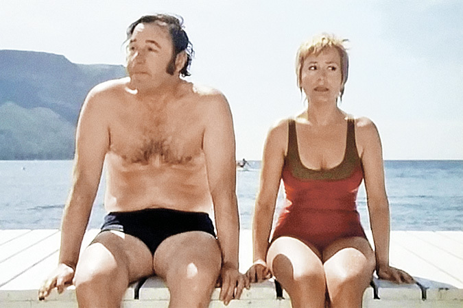 «Мужчина, у вас свободно?»