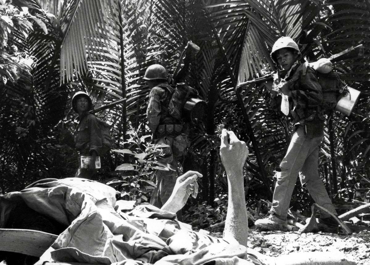 Начало войны во Вьетнаме: Часть 1 () Начало войны во Вьетнаме: Часть 1