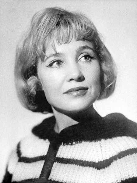 Надежда Румянцева - жизнь и роли () Надежда Румянцева - жизнь и роли