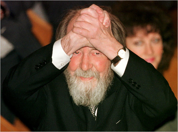 Нобелевский лауреат Александр Солженицын () Нобелевский лауреат Александр Солженицын