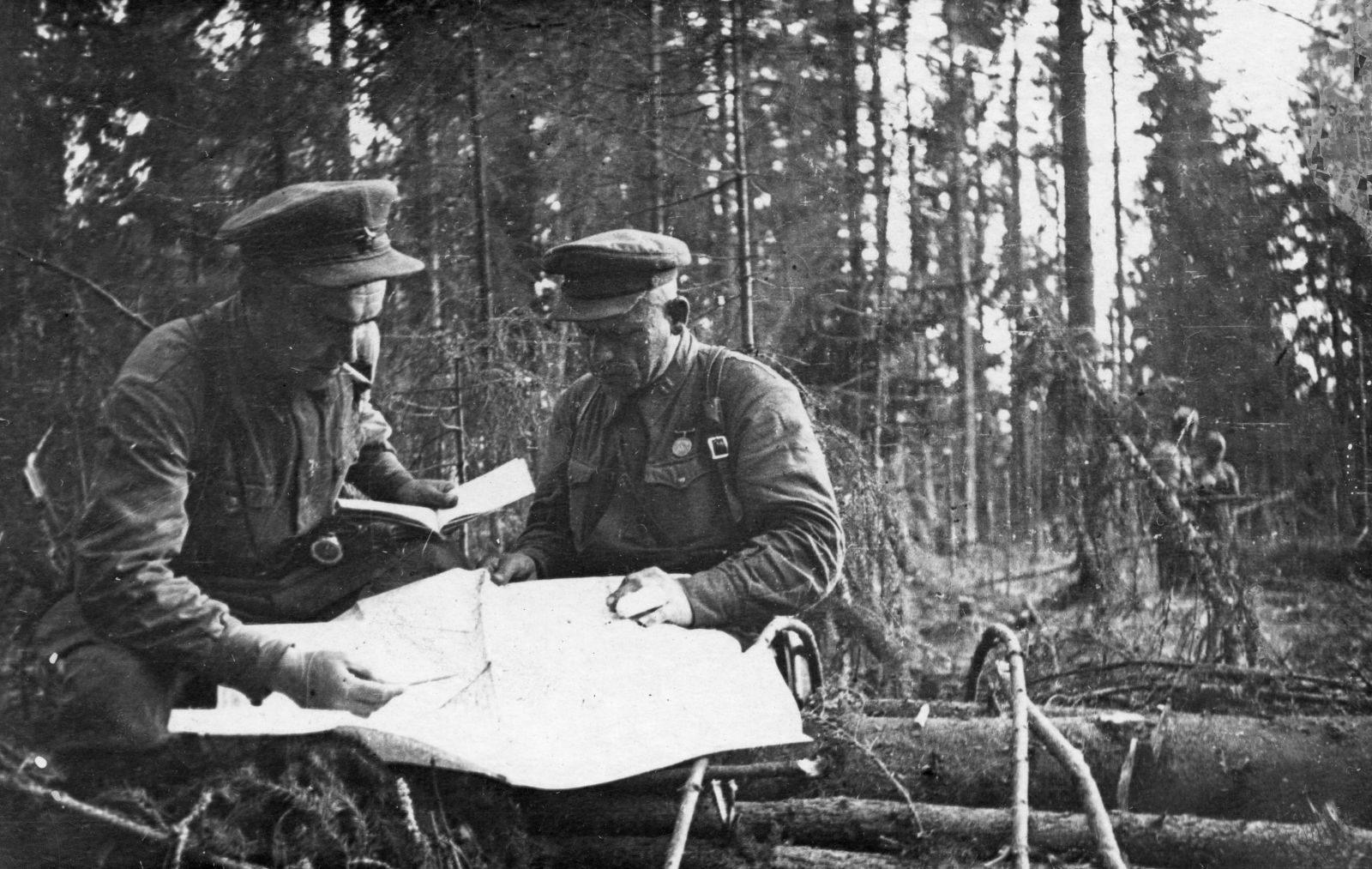 ОНИ СТРЕЛЯЛИСЬ ЗА РОДИНУ () ОНИ СТРЕЛЯЛИСЬ ЗА РОДИНУ