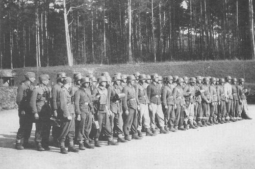 Откровения майора дивизии СС Галичина: «Немцы разрешали нам ночевать только в хлевах»