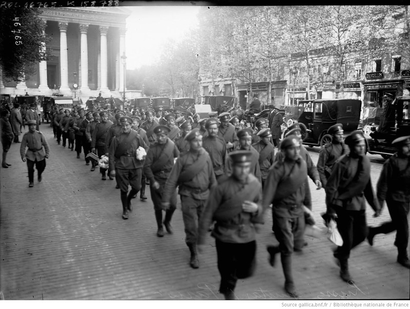 Отправка на фронт.