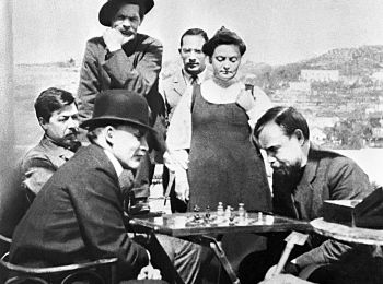 ПЕШКОВ В ИГРЕ