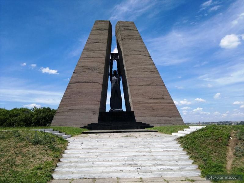 Шахтинское подполье: жители Восточного Донбасса против фашизма () Шахтинское подполье: жители Восточного Донбасса против фашизма