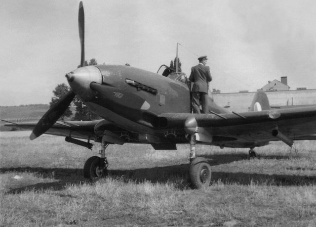 Штурмовик В-33 () Штурмовик В-33