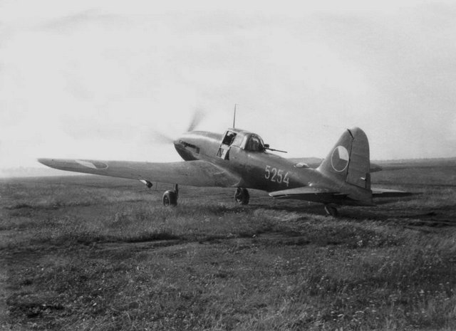 Штурмовик В-33