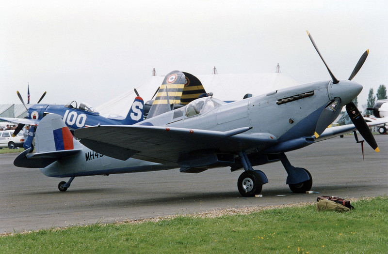 "Слёт" любителей старины. () "Слёт" любителей старины.