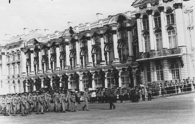 Смотр потешных 1-го народного класса военного строя и гимнастики имени цесаревича Алексея () Смотр потешных 1-го народного класса военного строя и гимнастики имени цесаревича Алексея