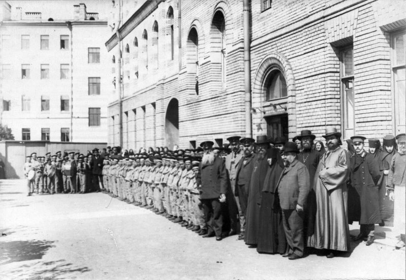 Смотр потешных 1-го народного класса военного строя и гимнастики имени цесаревича Алексея () Смотр потешных 1-го народного класса военного строя и гимнастики имени цесаревича Алексея