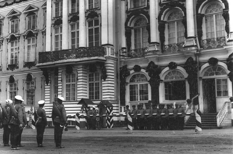 Смотр потешных 1-го народного класса военного строя и гимнастики имени цесаревича Алексея () Смотр потешных 1-го народного класса военного строя и гимнастики имени цесаревича Алексея