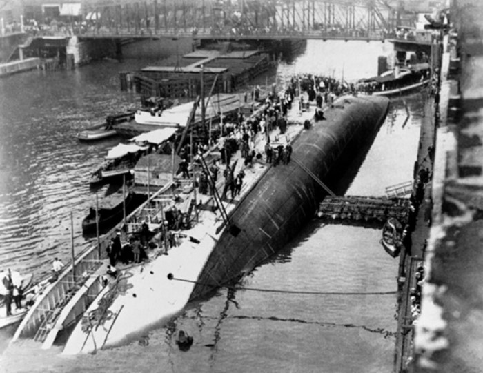 SS Eastland Tribute или гибель у берега.