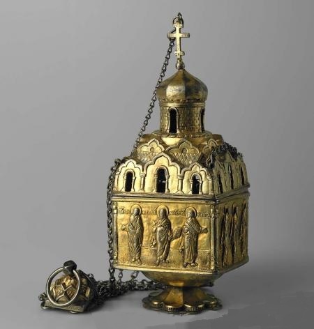 Узнаем веру: тайны фимиама и ладана