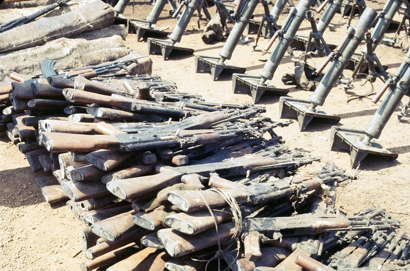 Вьетконг. Выставка трофеев. () Вьетконг. Выставка трофеев.