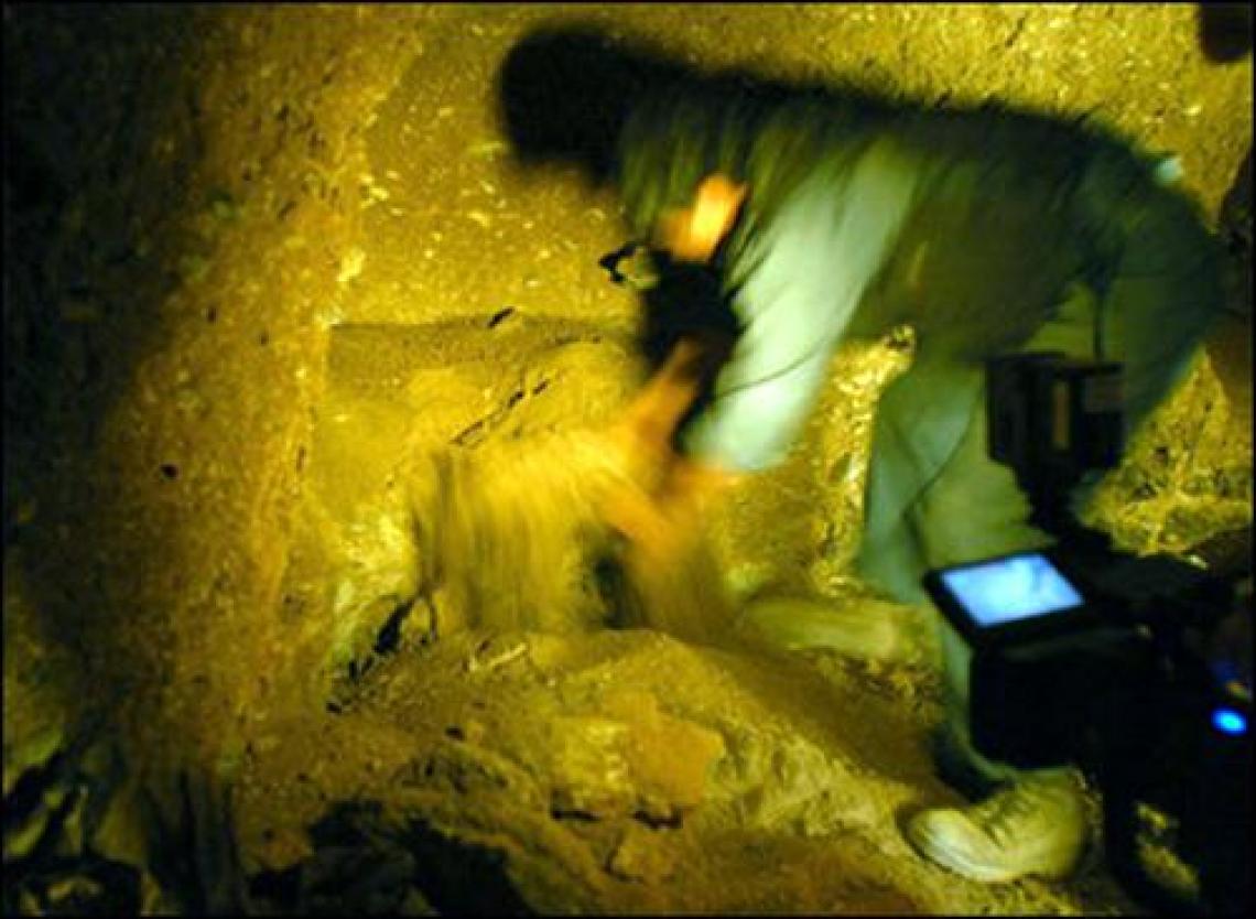 Афганская "Катынь" () Афганская "Катынь"