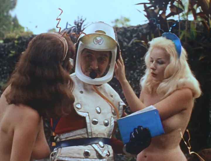 Духовные скрепы середины ХХ века: страх перед женщинами и крушением семьи () Духовные скрепы середины ХХ века: страх перед женщинами и крушением семьи