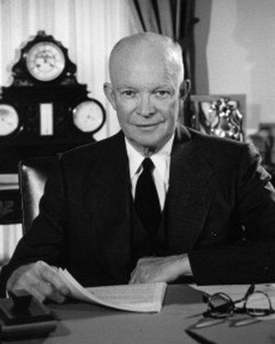 Генерал армии и президент США Дуайт Эйзенхауэр () Генерал армии и президент США Дуайт Эйзенхауэр