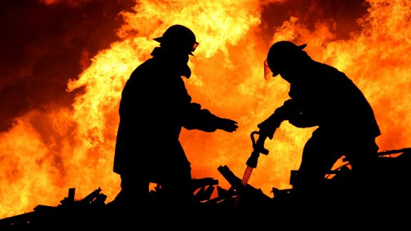 Как боролись с пожарами в старину () Как боролись с пожарами в старину