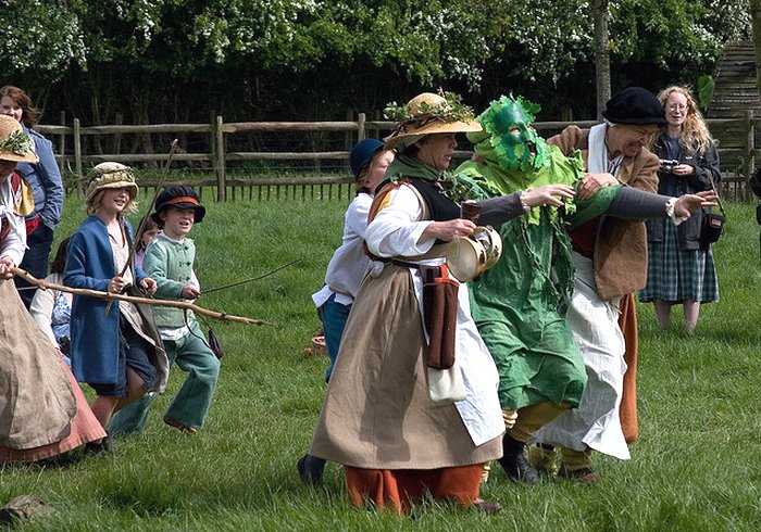 Майские праздники в разных странах мира () Майские праздники в разных странах мира