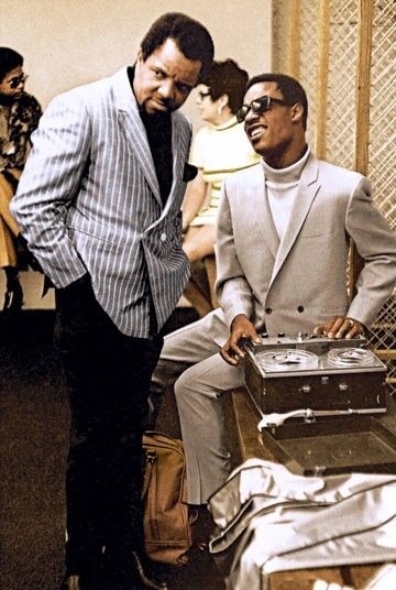 Основоположник классического соула Стиви Уандер, в галерее «Дилетанта»