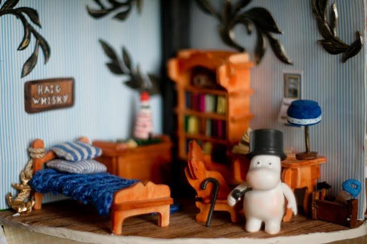 По следам любимых героев () По следам любимых героев