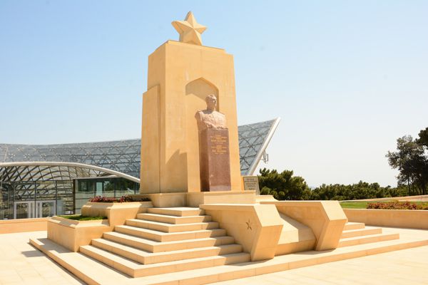 "Подкова" генерала Асланова () "Подкова" генерала Асланова