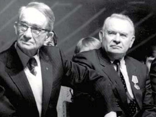 Тренер сборной СССР по футболу: Константин Бесков, в галерее «Дилетанта» () Тренер сборной СССР по футболу: Константин Бесков, в галерее «Дилетанта»