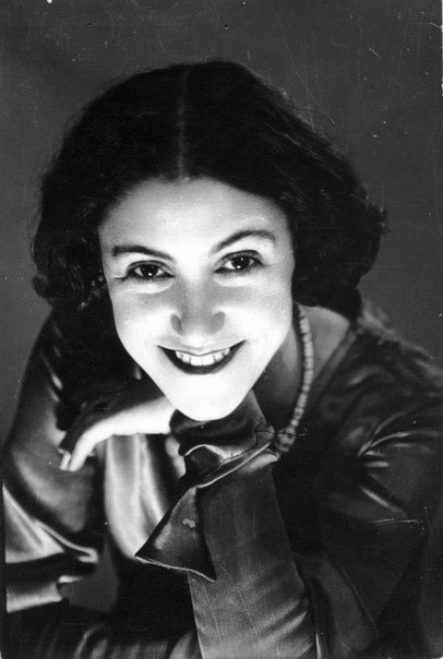 Жизнь и творчество Майи Михайловны Плисецкой () Жизнь и творчество Майи Михайловны Плисецкой