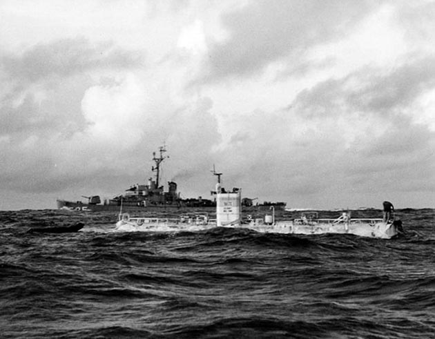 Акваланги и батискафы () Акваланги и батискафы