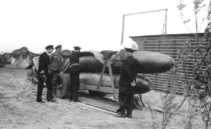 Человекоуправляемая торпеда Neger (Германия) () Человекоуправляемая торпеда Neger (Германия)