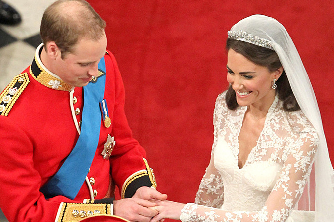 «Даже если вам немного за 30 лет»: пять современных Золушек королевских дворов