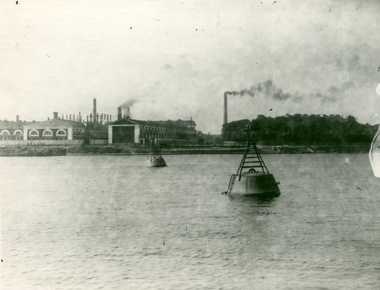 Дореволюционные фотографии балтийского судостроительного завода () Дореволюционные фотографии балтийского судостроительного завода