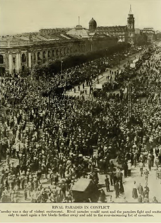 Фотографии Петрограда весны-лета 1917 года, сделанные Дональдом Томпсоном () Фотографии Петрограда весны-лета 1917 года, сделанные Дональдом Томпсоном