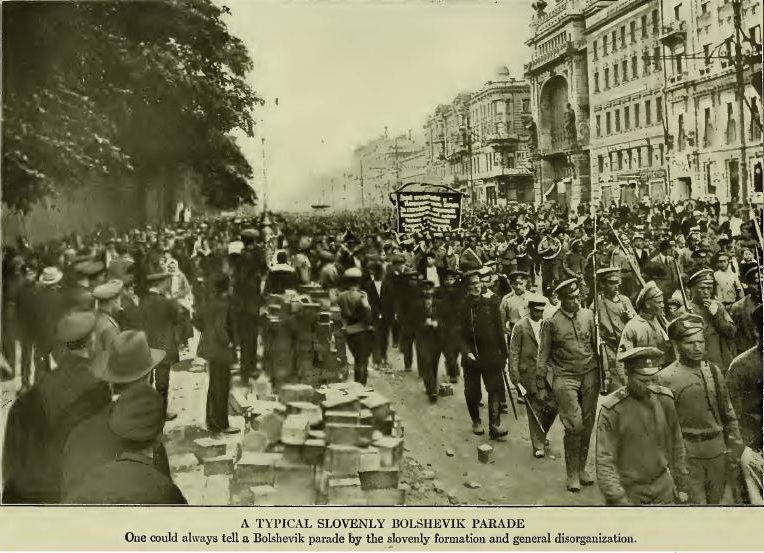 Фотографии Петрограда весны-лета 1917 года, сделанные Дональдом Томпсоном () Фотографии Петрограда весны-лета 1917 года, сделанные Дональдом Томпсоном