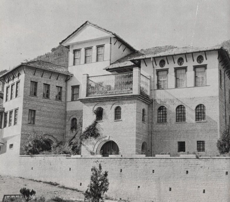 Энвер Ходжа — последний «сталинист» Европы. Часть 1. Становление политического лидера