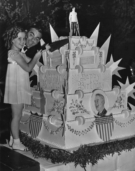 Как рузвельт заставил американцев увидеть в гитлере врага () Как рузвельт заставил американцев увидеть в гитлере врага