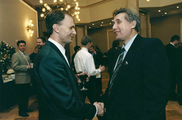 Михаил Сеславинский: Это мы 25 лет назад голосовали за независимость России. Против были буквально два человека () Михаил Сеславинский: Это мы 25 лет назад голосовали за независимость России. Против были буквально два человека