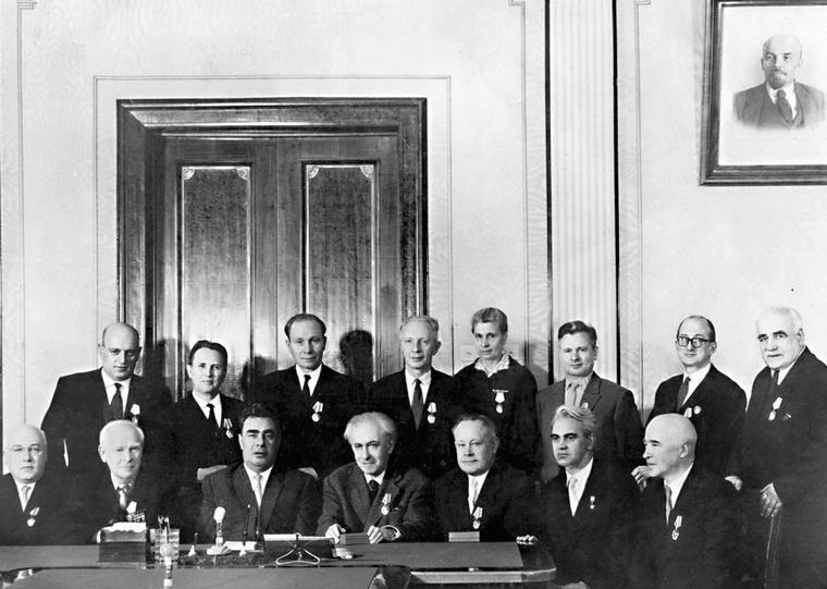 Он был идеологом советской космической программы () Он был идеологом советской космической программы