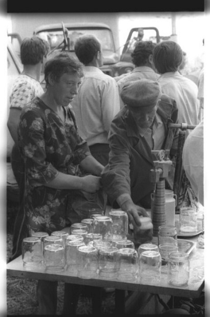 «Они будут соблазнять нас жирным пирогом, чтобы мы приняли их веру» () «Они будут соблазнять нас жирным пирогом, чтобы мы приняли их веру»