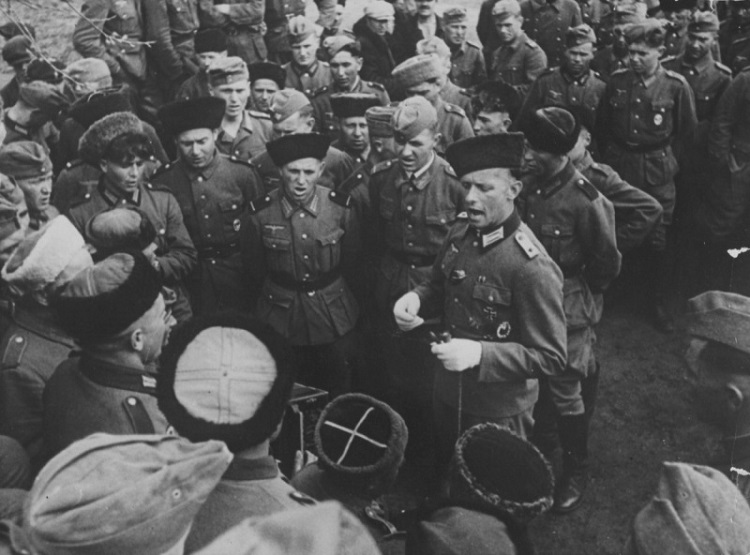 «Последний бой гражданской войны» в питомачи в декабре 1944-го () «Последний бой гражданской войны» в питомачи в декабре 1944-го