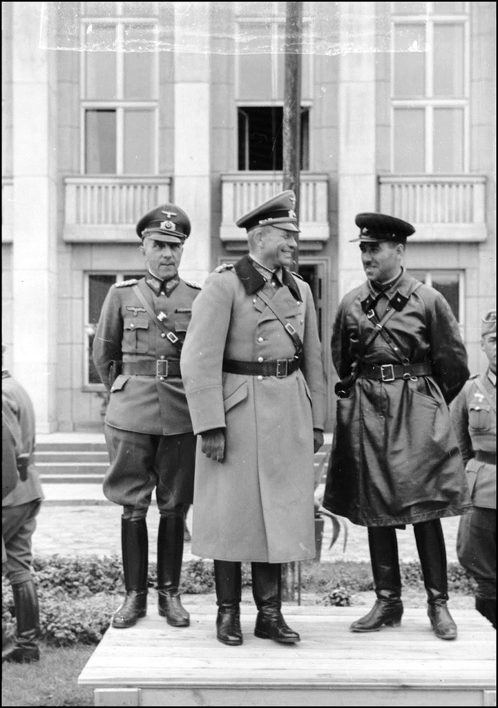 Присоединение западной украины и западной белоруссии к ссср в 1939 г. фотографии () Присоединение западной украины и западной белоруссии к ссср в 1939 г. фотографии