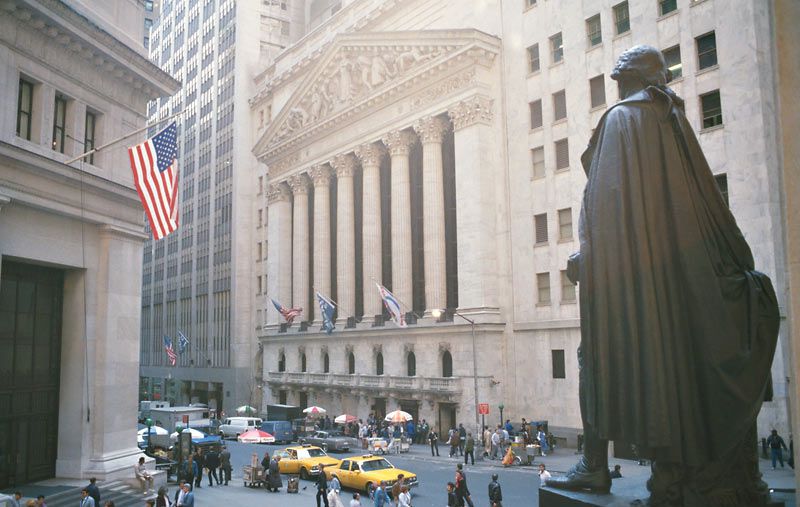 Религиозный культ денег () Религиозный культ денег