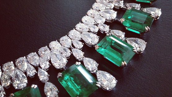 Самые громкие кражи драгоценностей () Самые громкие кражи драгоценностей